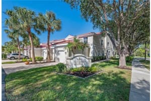 885 Eastham Way N-102, Naples