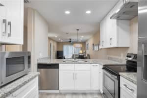 321 Cape Coral Parkway, Cape Coral, FL 33914 - MLS#225003065