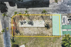 19281 #26 San Carlos Boulevard, Fort Myers Beach, FL 33931 Sold 04/11/25