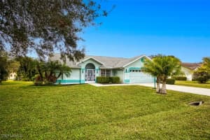 558 Foxcreek Dr, Lehigh Acres