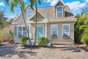 350 Leawood Circle, Naples, FL 34104 Sold 02/21/25