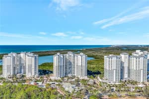 285 Grande Way, Naples, FL 34110 - MLS#225003376