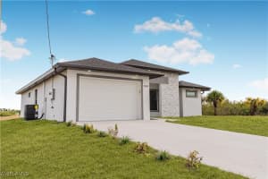 3045 Briarwood Circle, Labelle, FL 33935 Sold 02/19/25