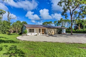 29 Caribbean Road, Naples, FL 34108 - MLS#225003539