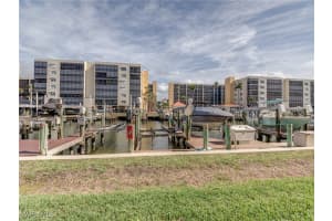 4521 Bay Beach Lane, Fort Myers Beach, FL 33931 - MLS#225003571