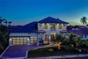 1631 Galleon Ct, Marco Island