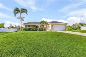 1512 Ne 34th St, Cape Coral