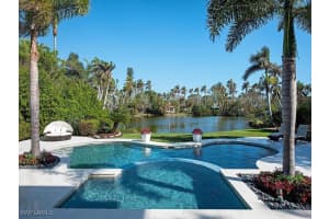 2325 Lantern Lane, Naples, FL 34102 Sold 02/03/25
