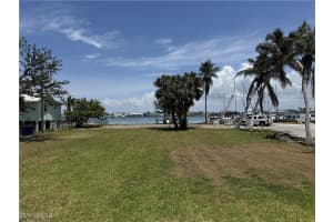 293 Pearl Street, Fort Myers Beach, FL 33931 Sold 09/16/25