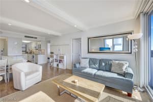 140 Seaview Court, Marco Island, FL 34145 Sold 04/28/25