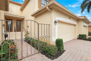 10610 Smokehouse Bay Drive, Naples, FL 34120 Sold 08/15/25
