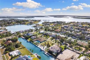1668 Mcilvaine Court, Marco Island, FL 34145 - MLS#225003952