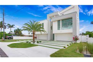 1798 Holiday Lane, Naples, FL 34104 - MLS#225004047