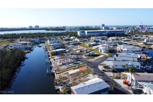 97 Blackbeard Way, Fort Myers Beach, FL 33931 Sold 06/09/25