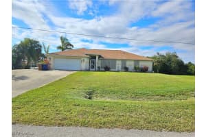 257 Connecticut Avenue, Fort Myers, FL 33905 Sold 02/04/25