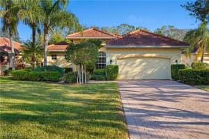 6937 Bent Grass Dr, Naples