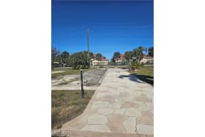 22 Williamsburg Way, Fort Myers, FL 33908 - MLS#225004249