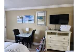 2555 TAMIAMi TR N 246, Naples, FL 34103 Sold 04/01/25