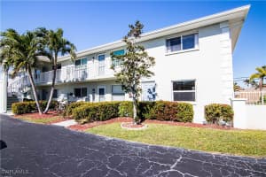 905 48th Terrace, Cape Coral, FL 33914 Sold 04/08/25