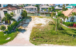 362 Trade Winds Avenue, Naples, FL 34108 - MLS#225004313