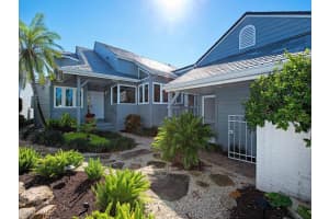 656 Bridgeway Lane, Naples, FL 34108 Sold 06/30/25