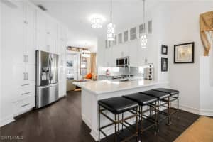 700 Bentwater Cir 201, Naples