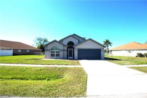 4527 Varsity Circle, Lehigh Acres, FL 33971 Sold 05/02/25