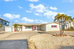 239 Ibis St, Fort Myers Beach