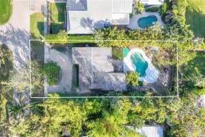 61 4th Street, Naples, FL 34102 Sold 04/01/25