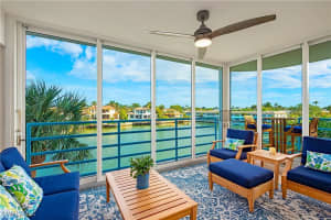255 Park Shore Dr 3-332, Naples