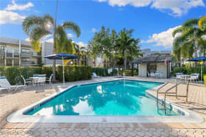 1530 Oyster Catcher Point, Naples, FL 34105 - MLS#225004765