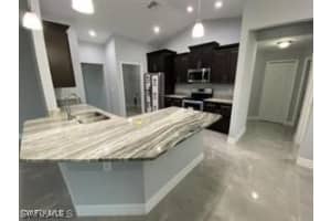 5204 6th Street, Lehigh Acres, FL 33971 - MLS#225004805