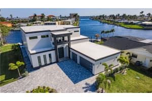 4301 18th Place, Cape Coral, FL 33904 - MLS#225004860