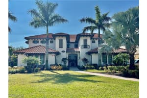 16356 Viansa Way 101, Naples