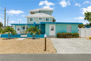412 Harbor Court, Fort Myers Beach, FL 33931 Sold 08/26/25