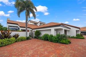 585 Bay Villas Lane, Naples, FL 34108 Sold 07/24/25