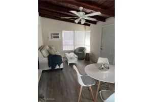 1139 Frank Whiteman Blvd, Naples