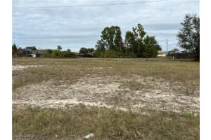 1029 4th Terrace, Cape Coral, FL 33991 Sold 08/19/25