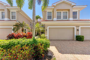 7849 Hawthorne Dr 802, Naples