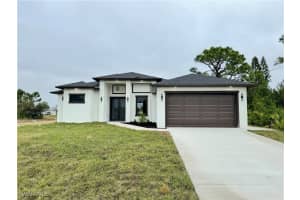 3018 12th Street, Lehigh Acres, FL 33971 Sold 03/05/25