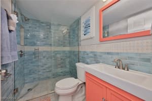 600 Neapolitan Way, Naples, FL 34103 - MLS#225005366