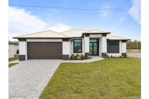 4113 Nw 22nd St, Cape Coral