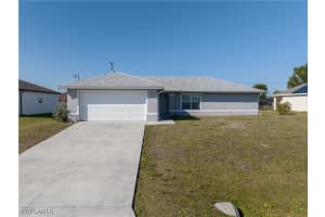 1700 7th Place, Cape Coral, FL 33909 Sold 03/31/25