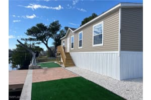 5109 Flamingo Dr, St James City