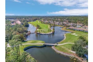 932 Marblehead Dr, Naples