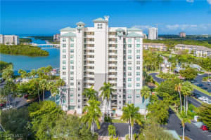 430 Cove Tower Dr 803, Naples