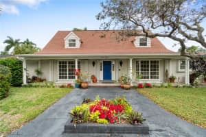 711 Banyan Boulevard, Naples, FL 34102 - MLS#225005648