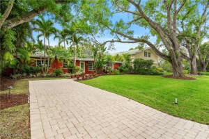 432 3rd Avenue, Naples, FL 34102 Sold 11/19/25