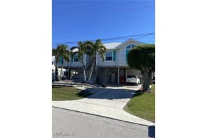 2643 Clyde Street, Matlacha, FL 33993 Sold 03/10/25