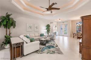 525 Eagle Creek Drive, Naples, FL 34113 Sold 03/12/25